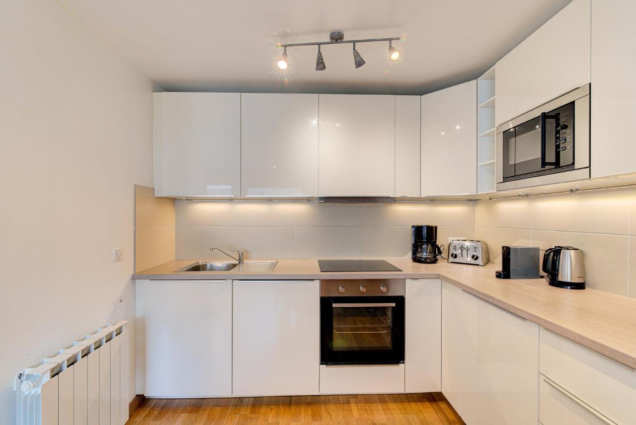 Apartment Fermes Du Montenvers B11 - Alpes Travel - - Sleeps 4 *